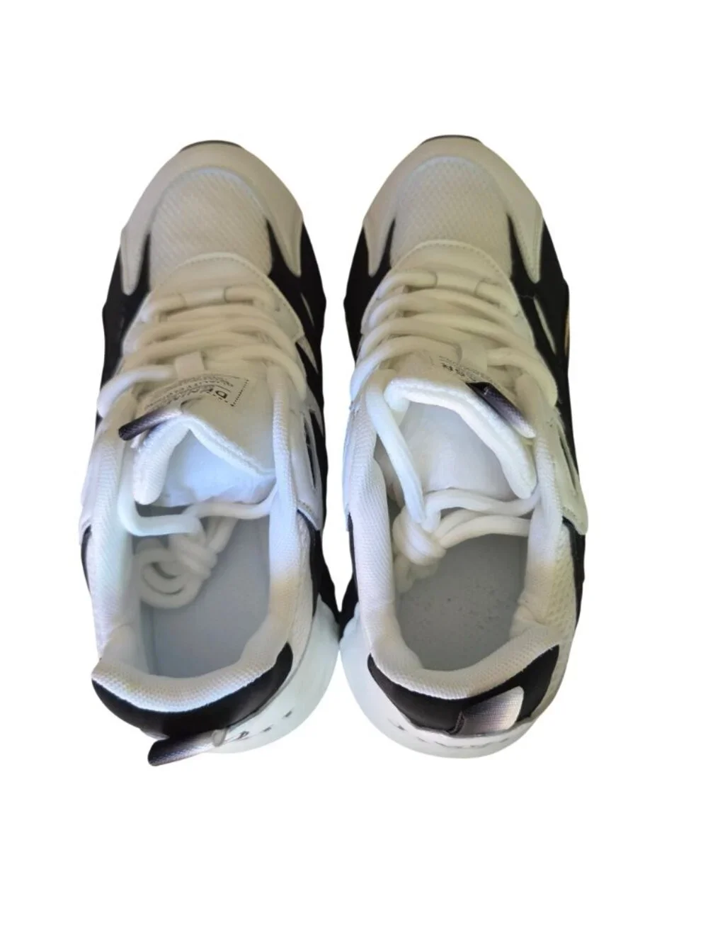 Mens Size 7/40 Lightweight Athletic Sneakers Black & White Breathable Non-Slip